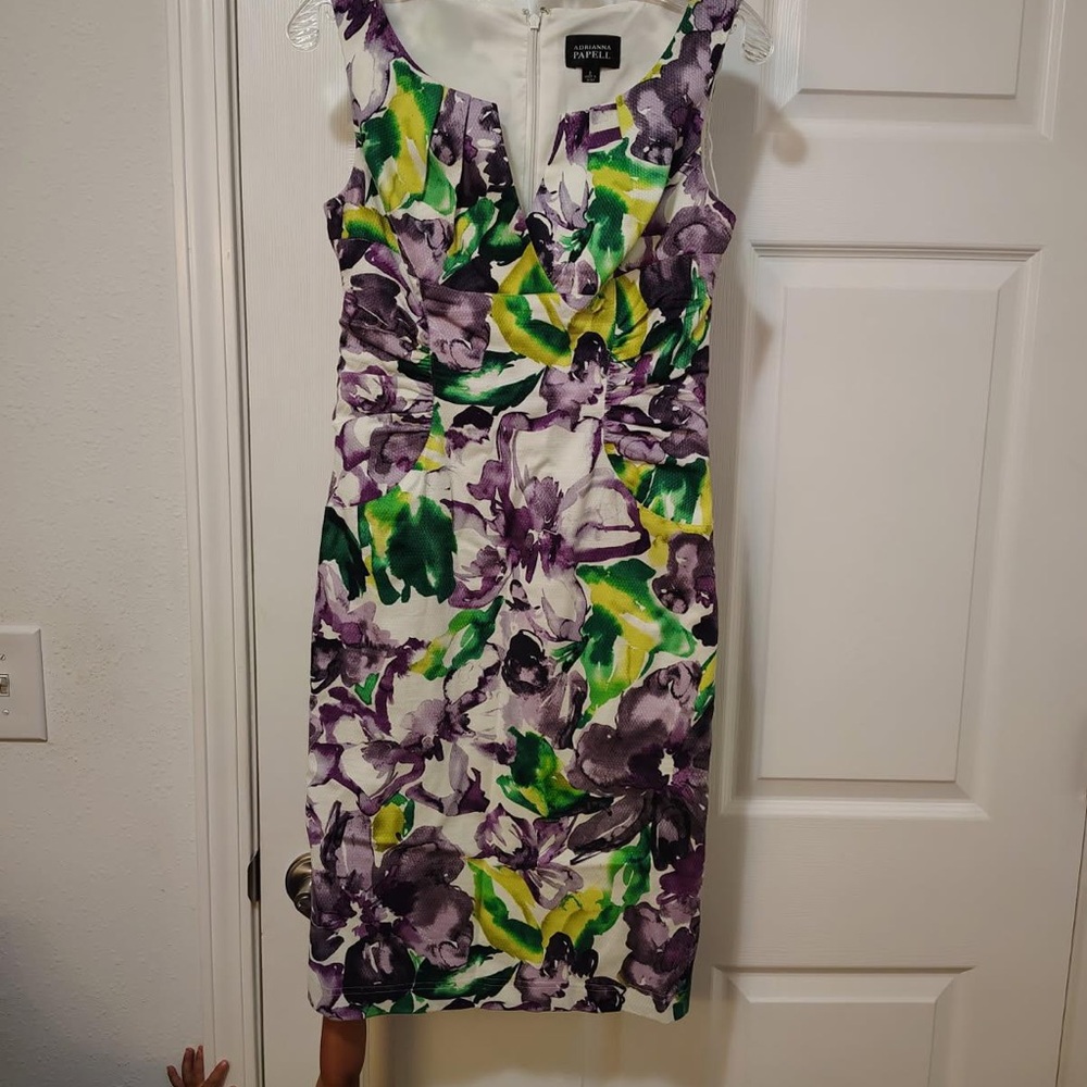 Adrianna Papell Green and Purple Sheath Midi Dress V-Neck Sleeveless